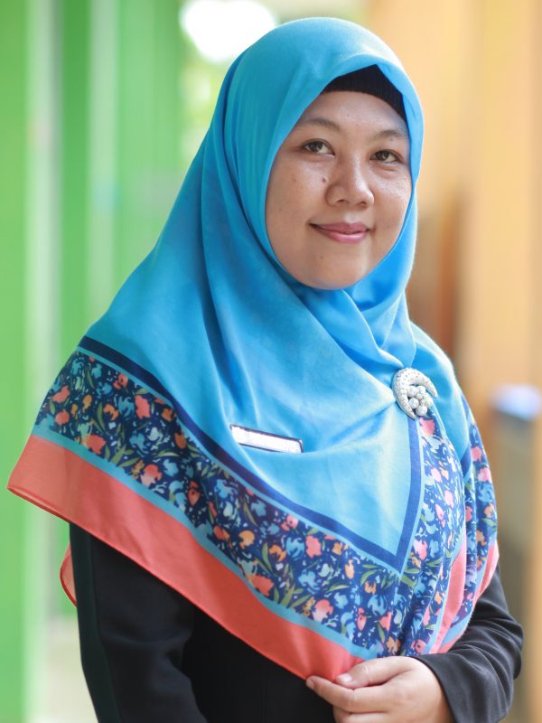 Tanti Fitria Sari
