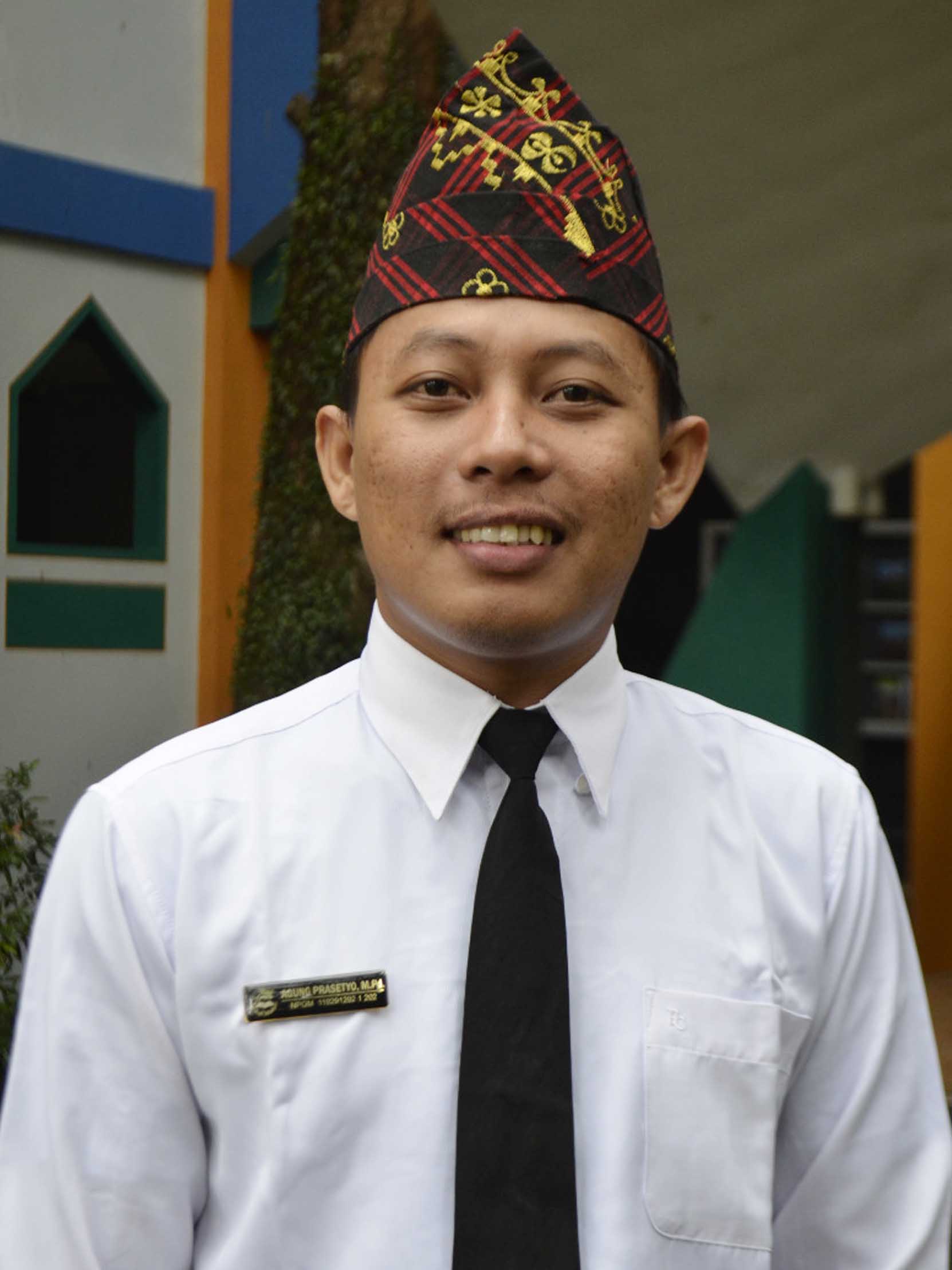 Agung Prasetyo, M.Pd.