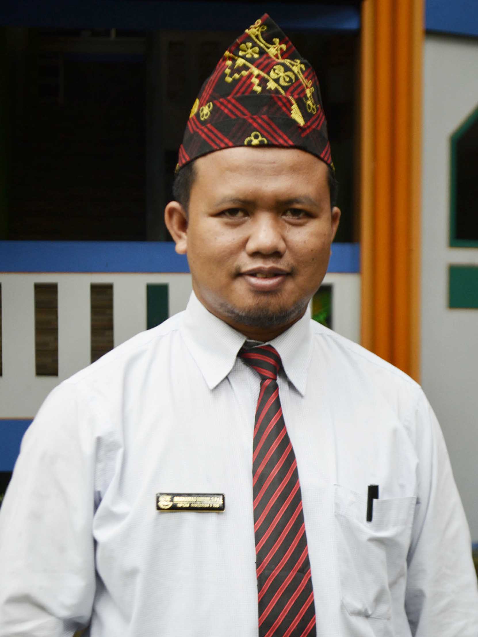 Mukhamad Habibi, S.Pd.I.