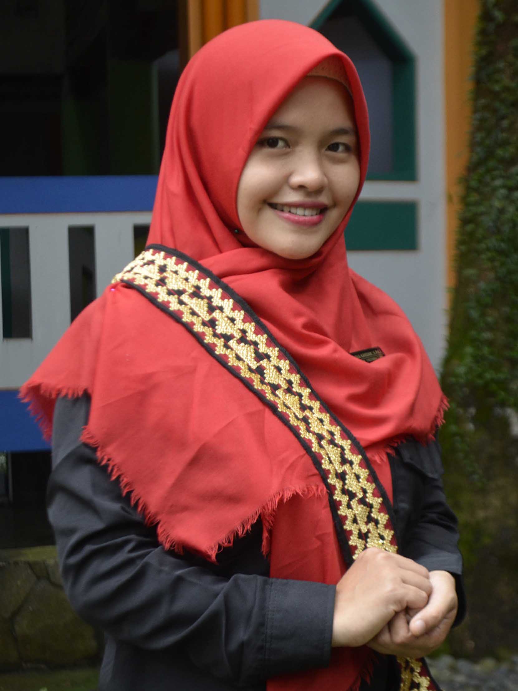 Lidia Kandaw, S.Pd.I.