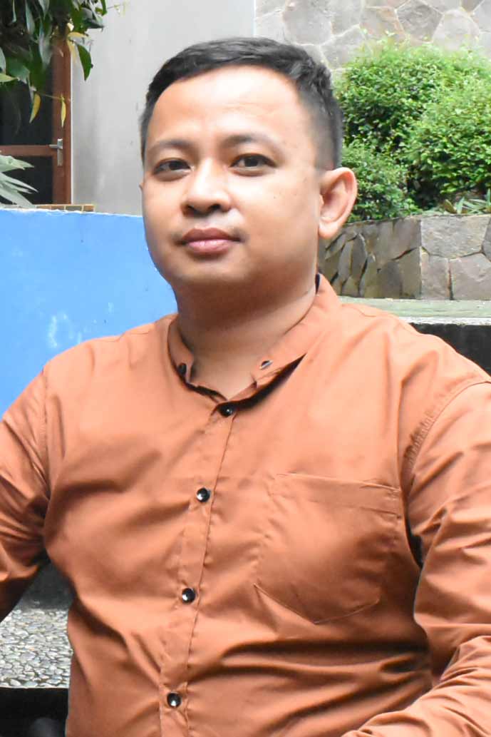 Evan Aprialdi, S.Pd.