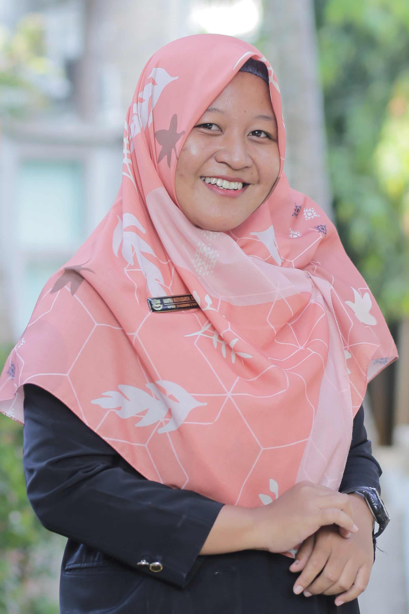 Hanifah Muyassaroh, S.Pd.I., M.Pd.