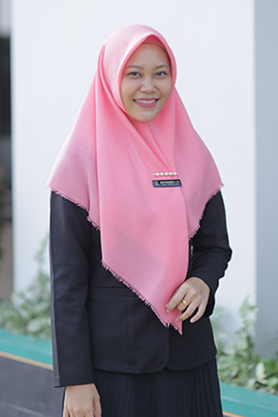 Renita Prahastiani, S.Pd